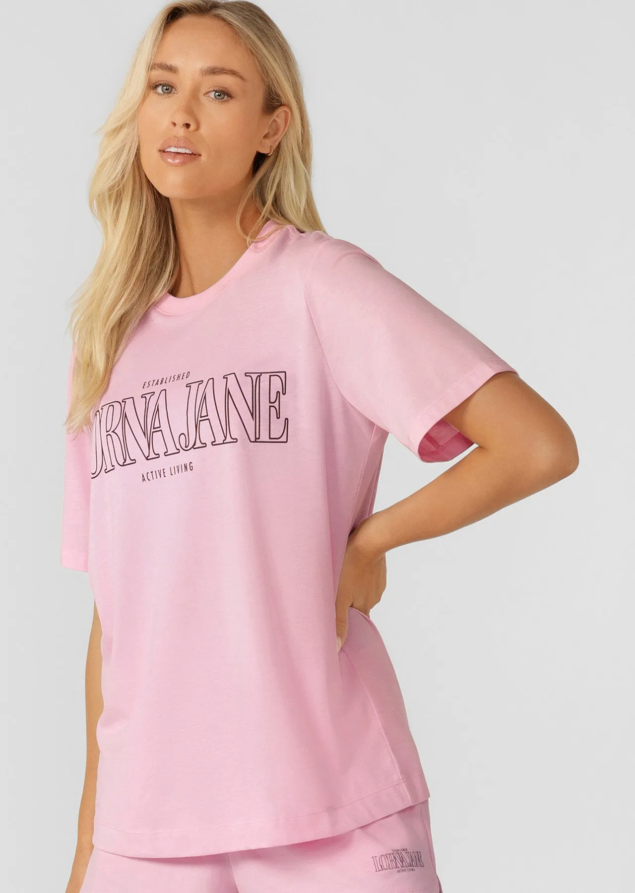 Active Living Weekender T-Shirt | Sweet Pink