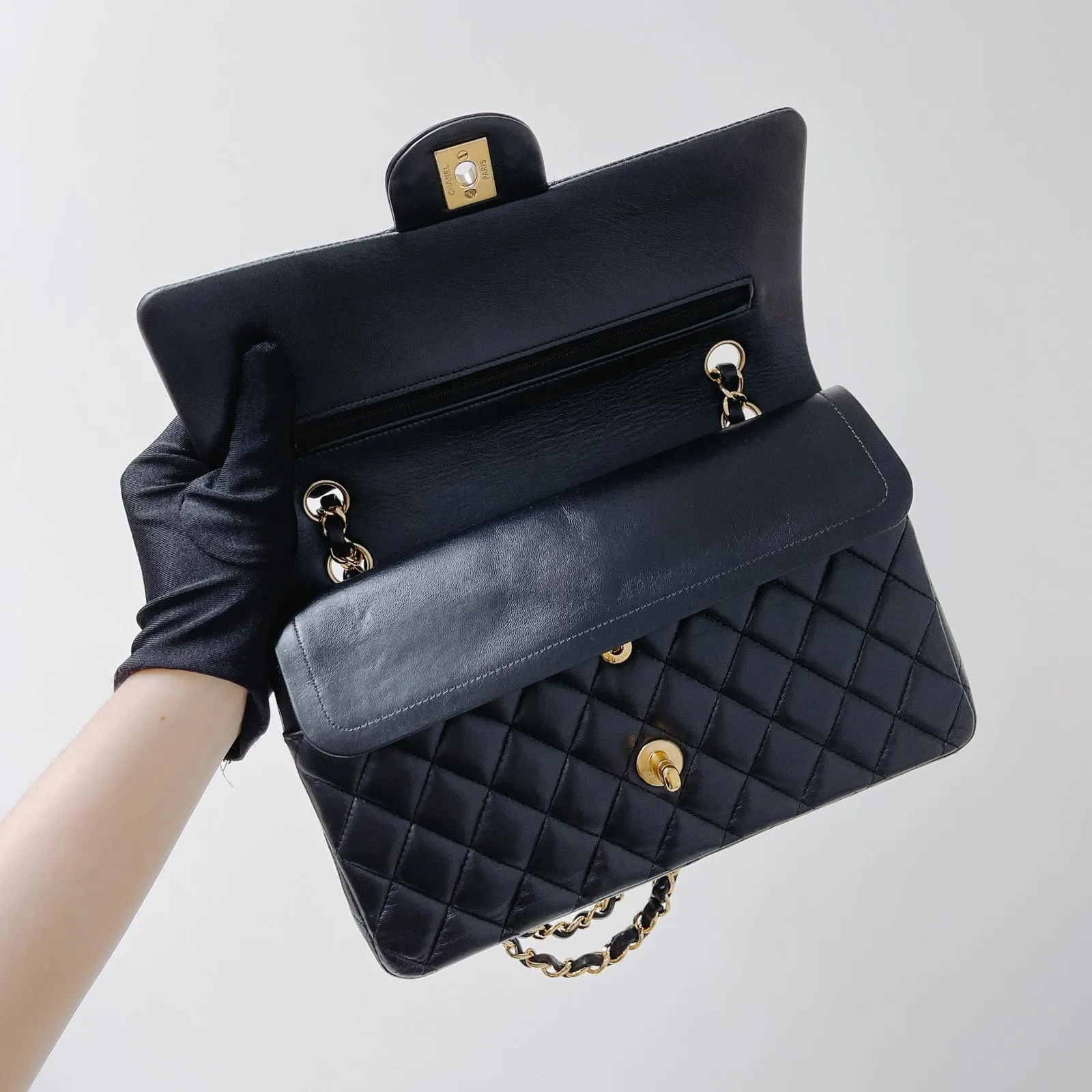 Classic Double Flap Medium Lambskin Black GHW