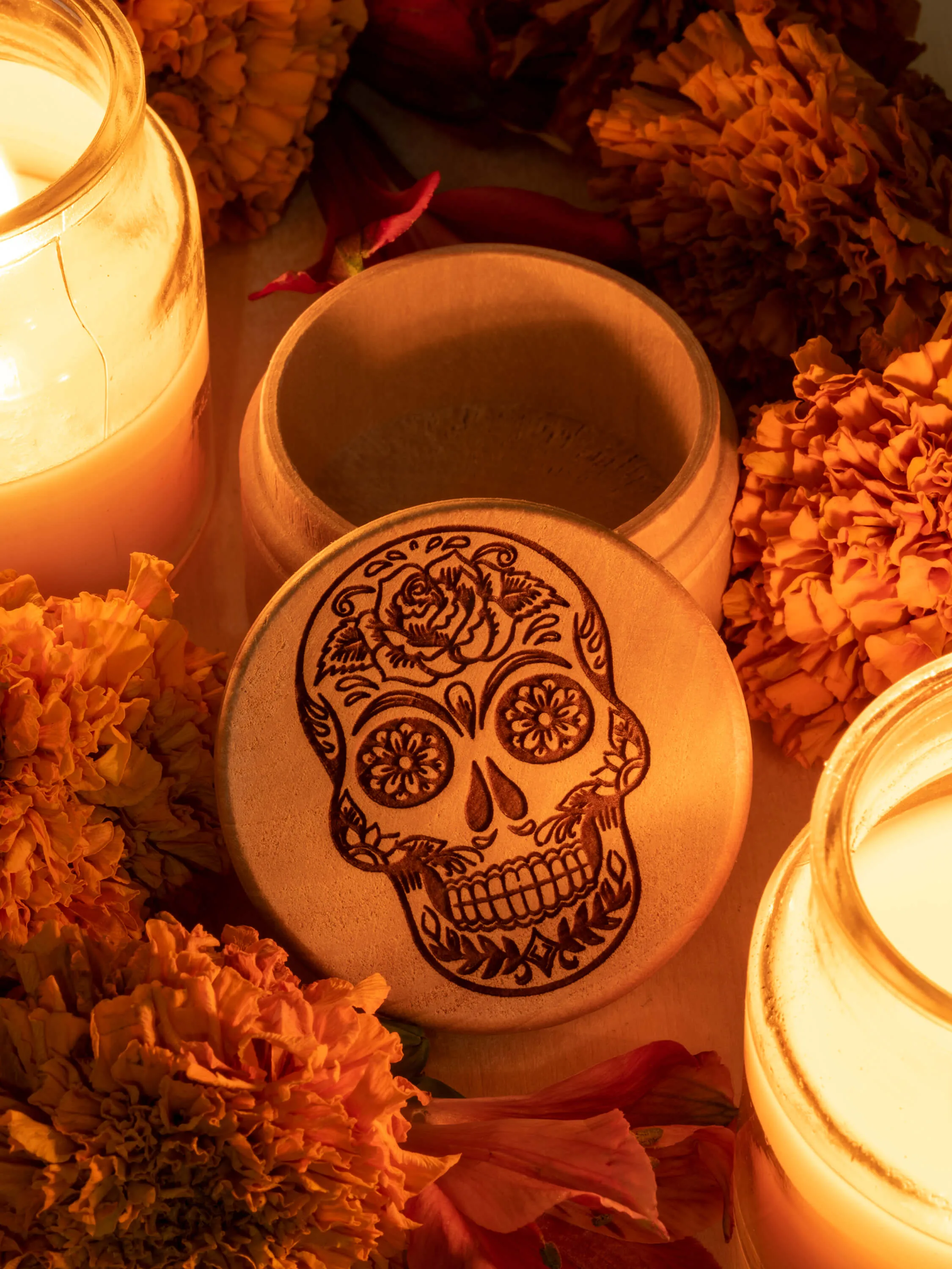 Dia De Los Muertos Skull Engraved Plug Box