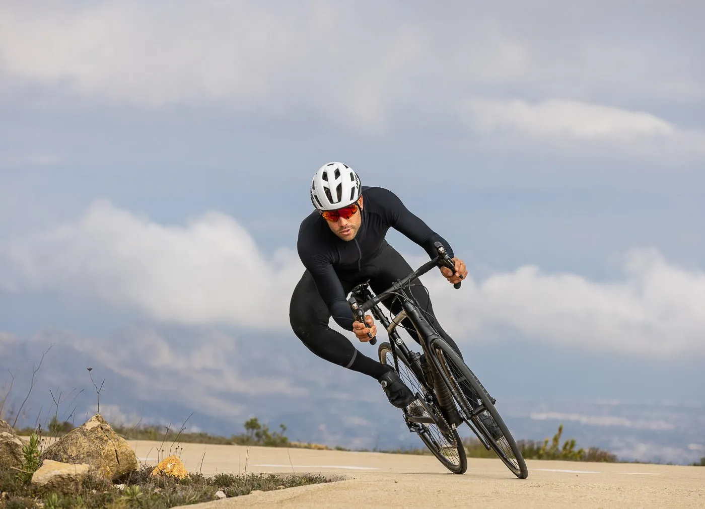 Lazer Strada Kineticore - Road Helmet