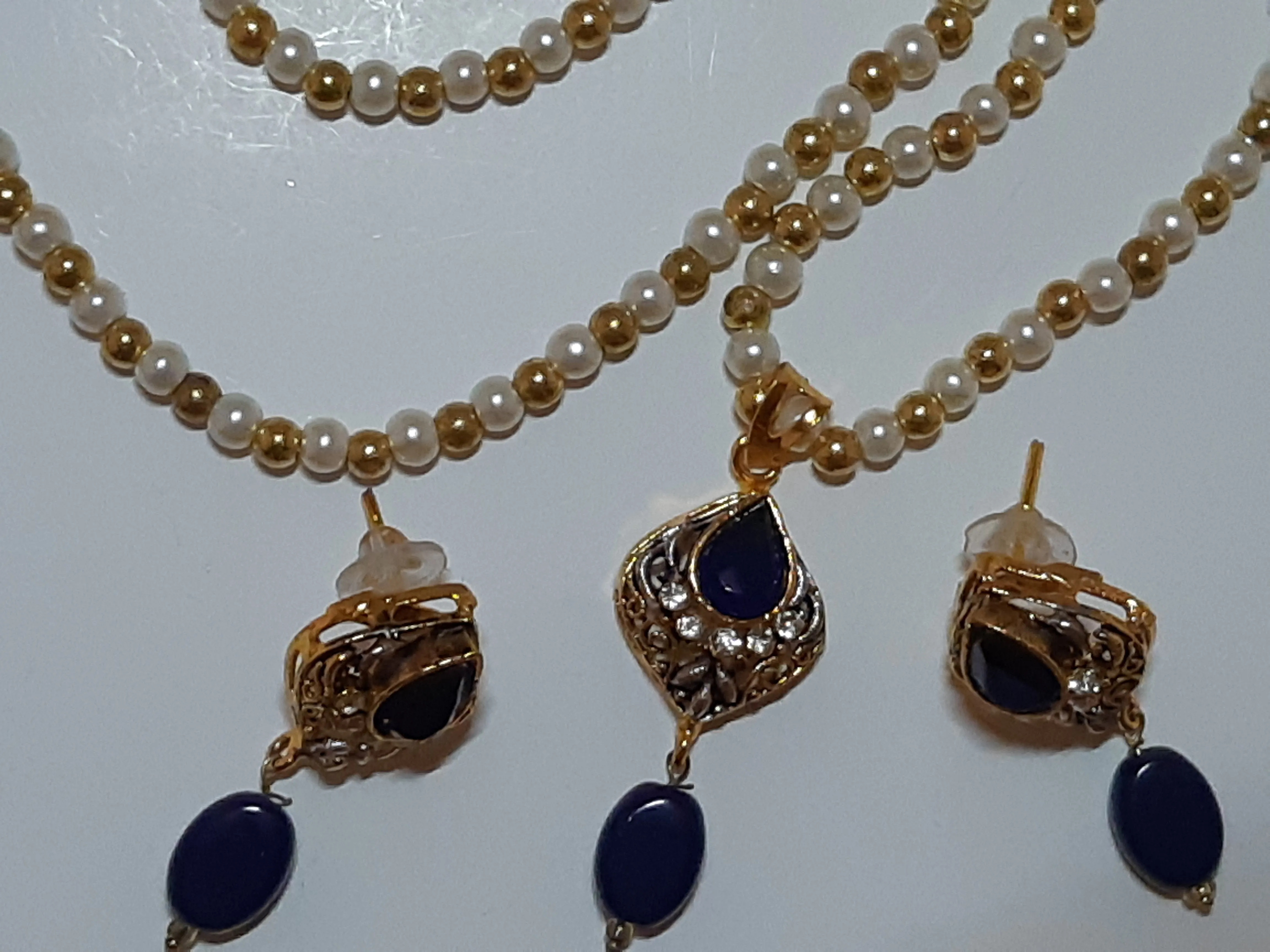 Navy Blue Golden Base Pendant Set