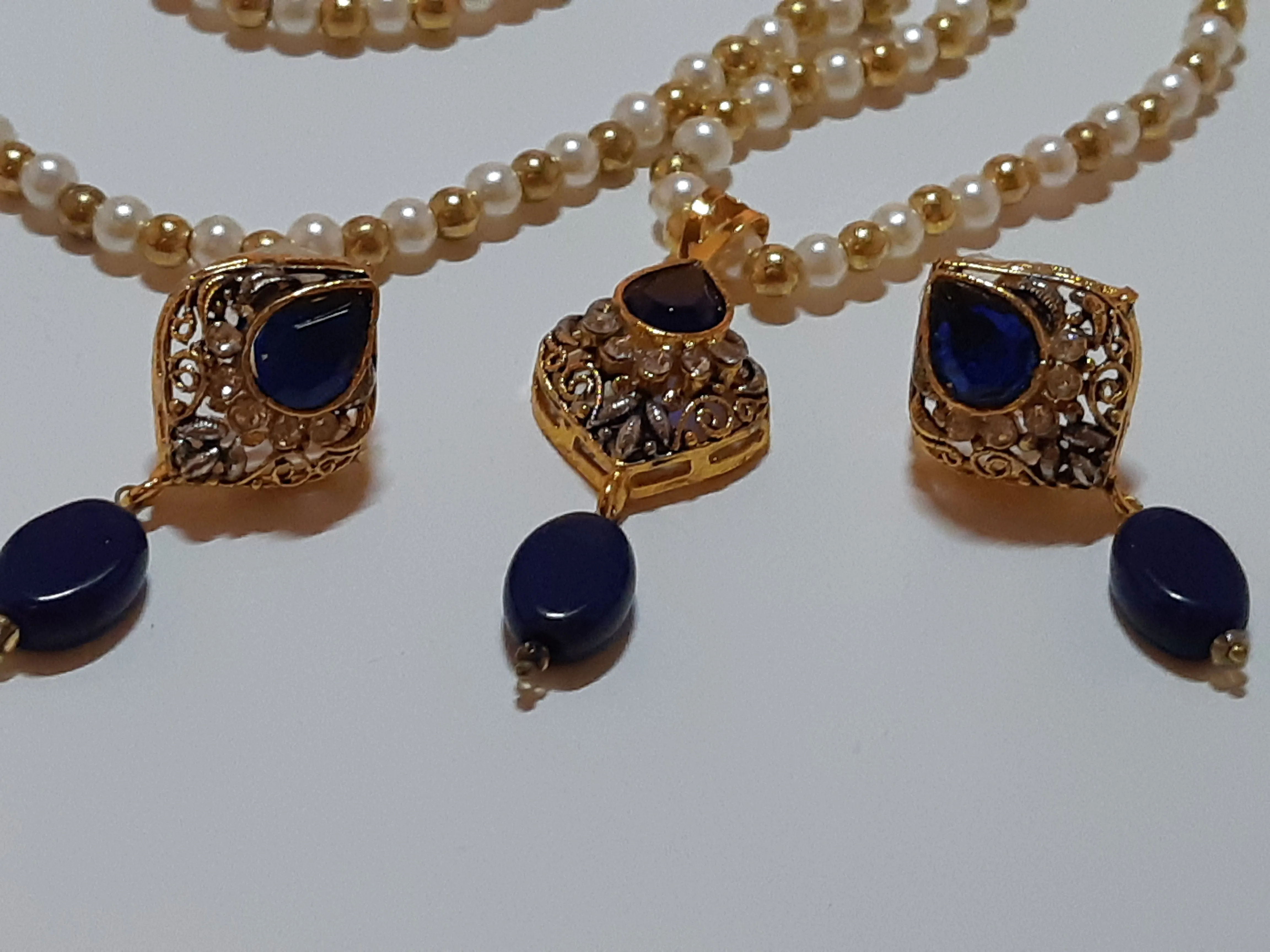 Navy Blue Golden Base Pendant Set