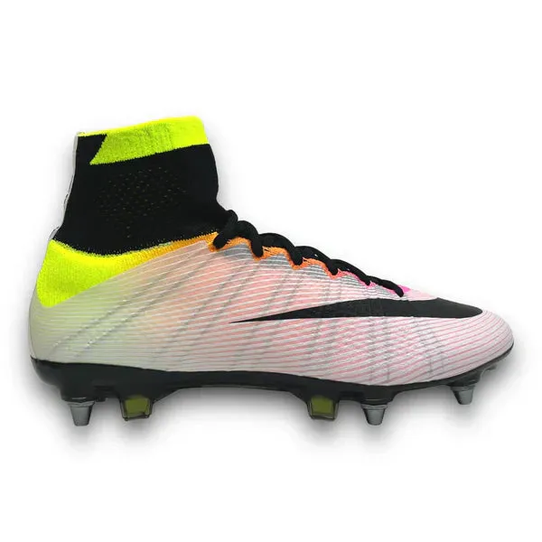 Nike Mercurial Superfly 4 Elite SG PRO  🟢 𝗣𝗢𝗥 𝗥$𝟮𝟲,𝟬𝟬 🟢