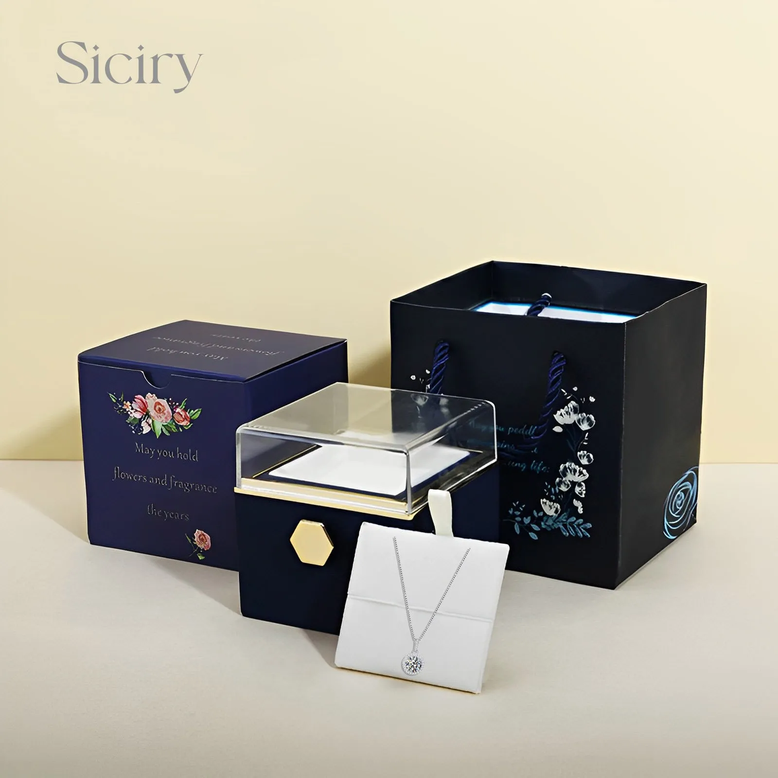 Siciry - Round Charm Necklace