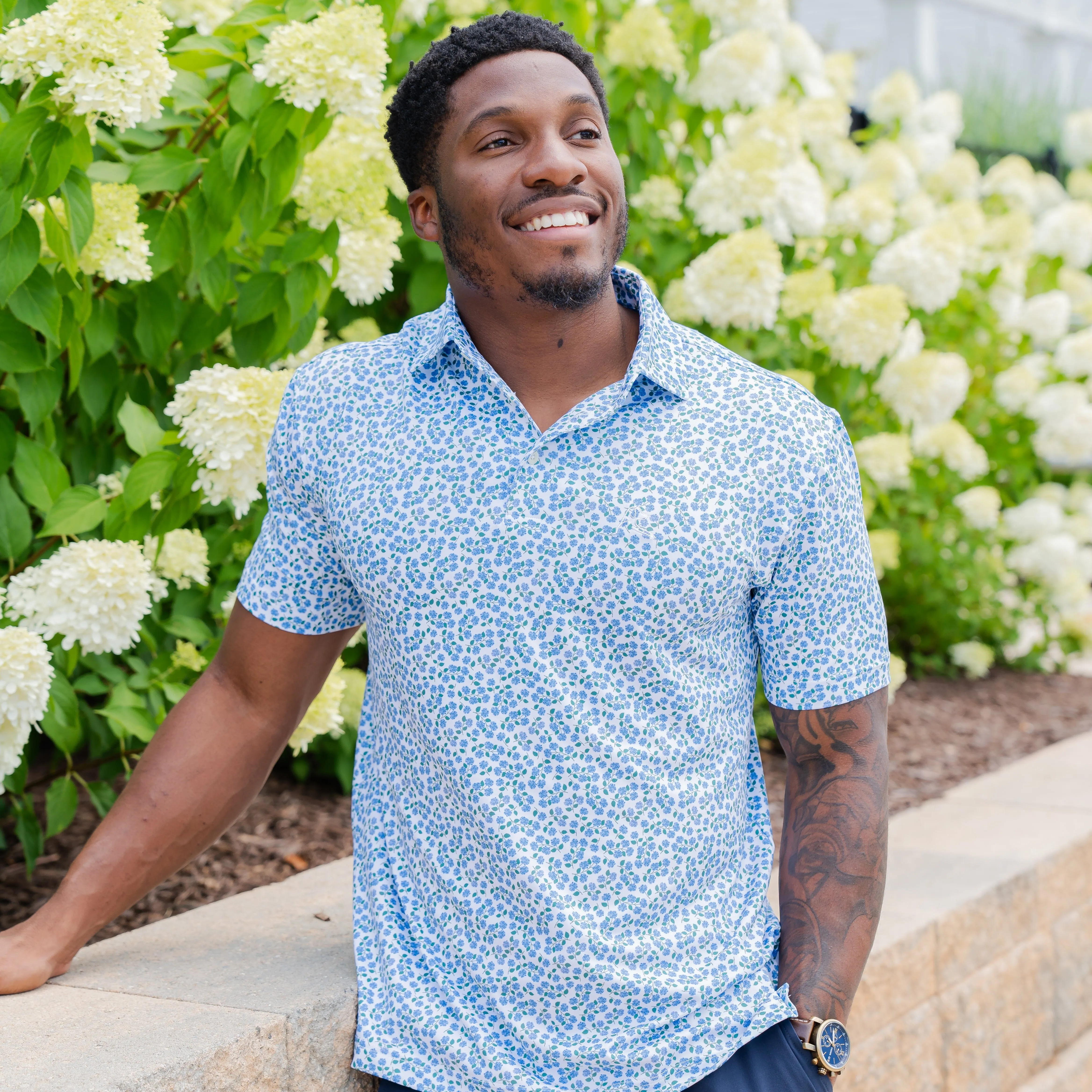 The Hydrangea | Performance Polo | The Hydrangea - White/Caicos Blue