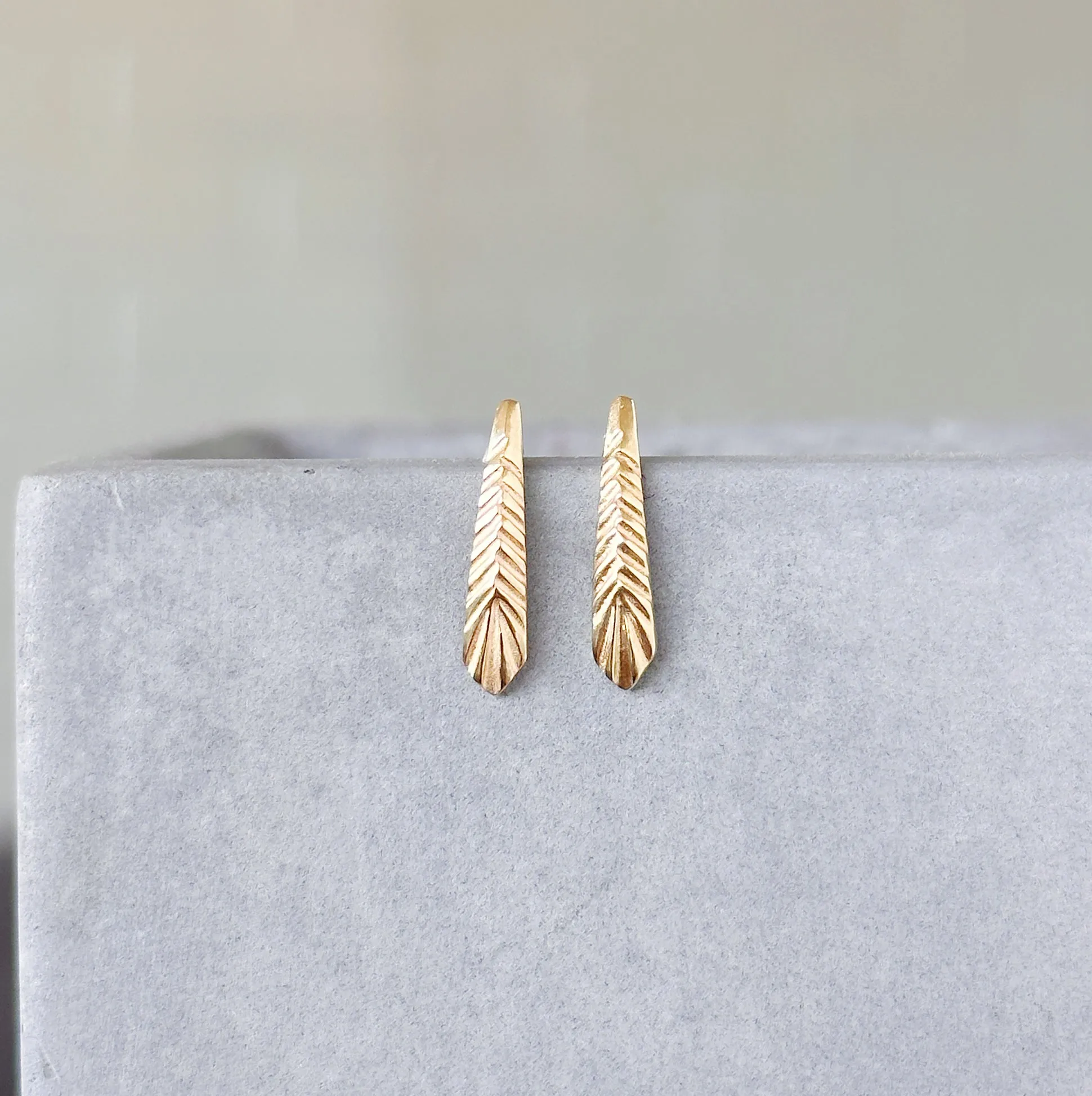 Yellow Gold Tapered Herringbone Stud Earrings